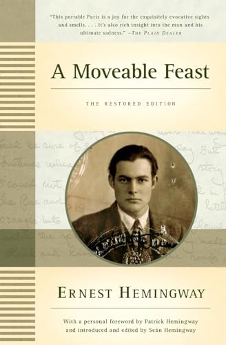 A Moveable Feast / Ernest Hemingway (Paperback Edition)