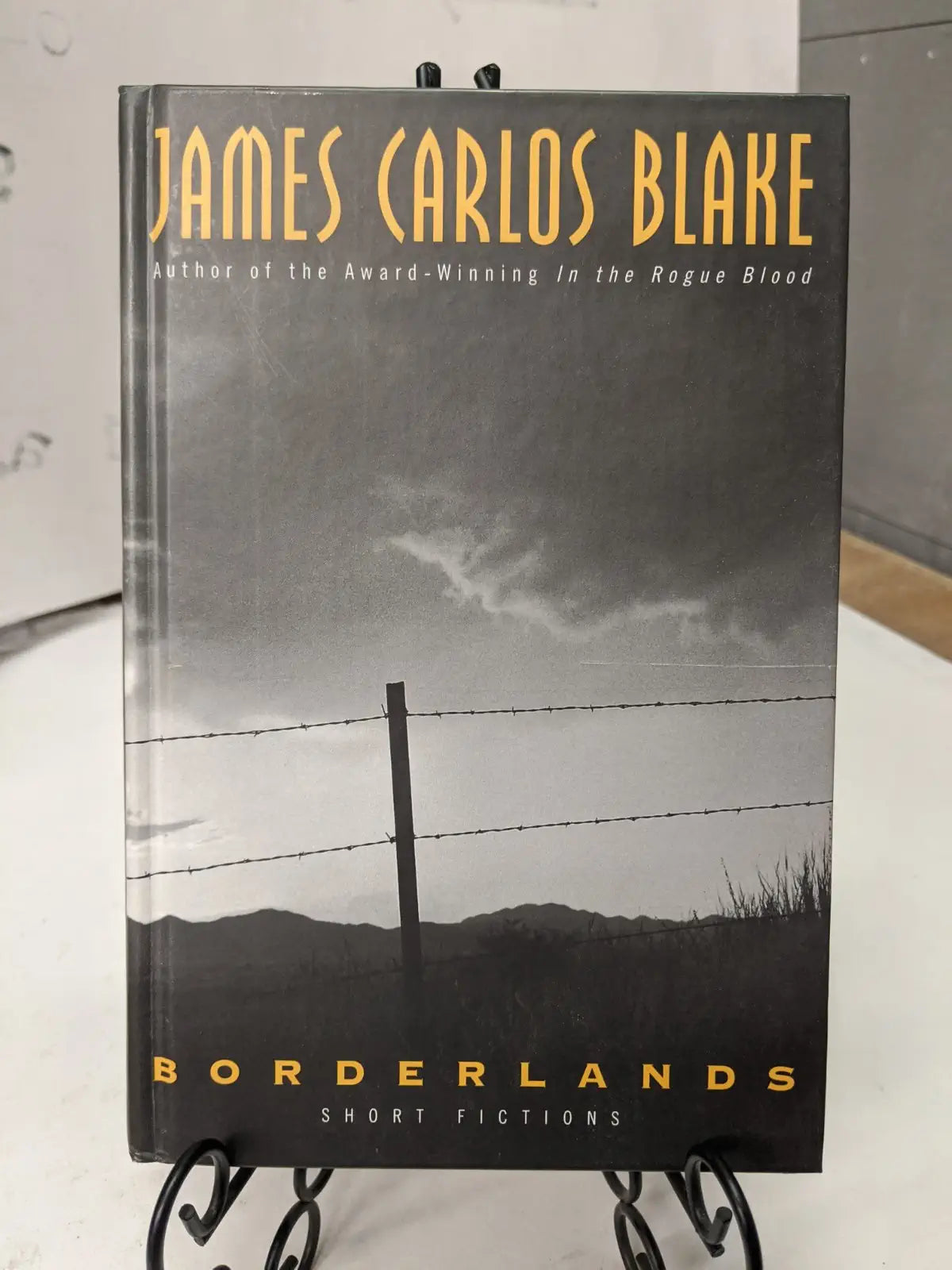 Borderlands: Short Fictions / by James Carlos Blake (Signed)