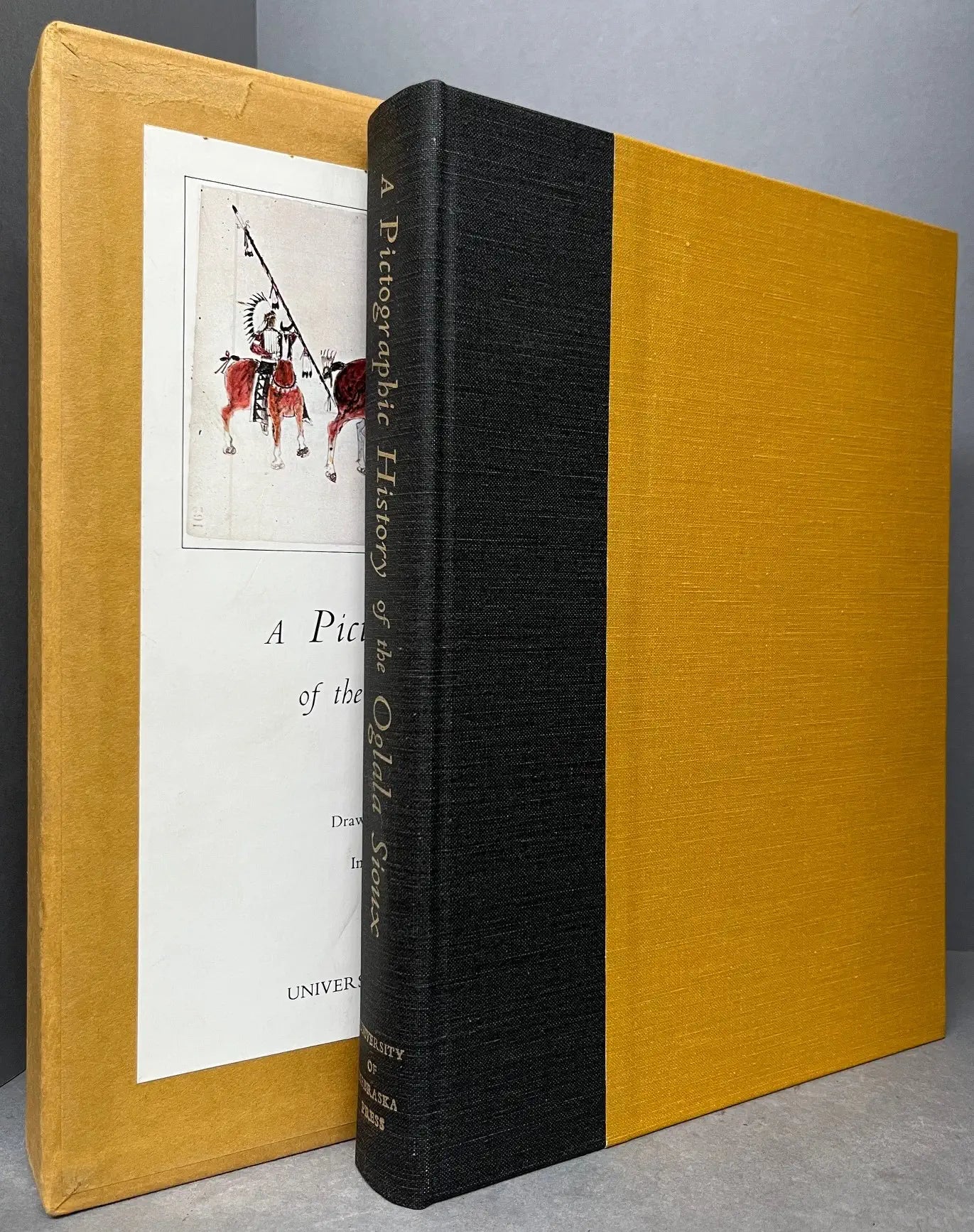 A Pictographic History of the Oglala Sioux / Blish, Helen H.